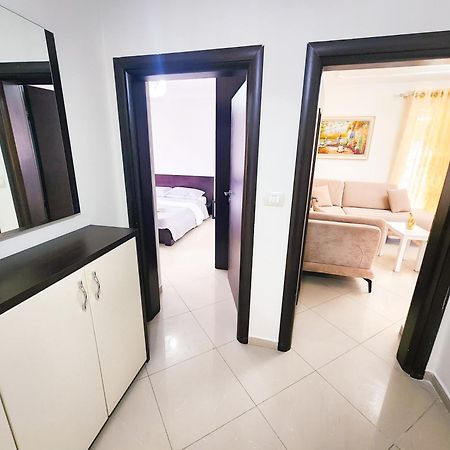 Apartment Sweet New Pazar Tirana Esterno foto