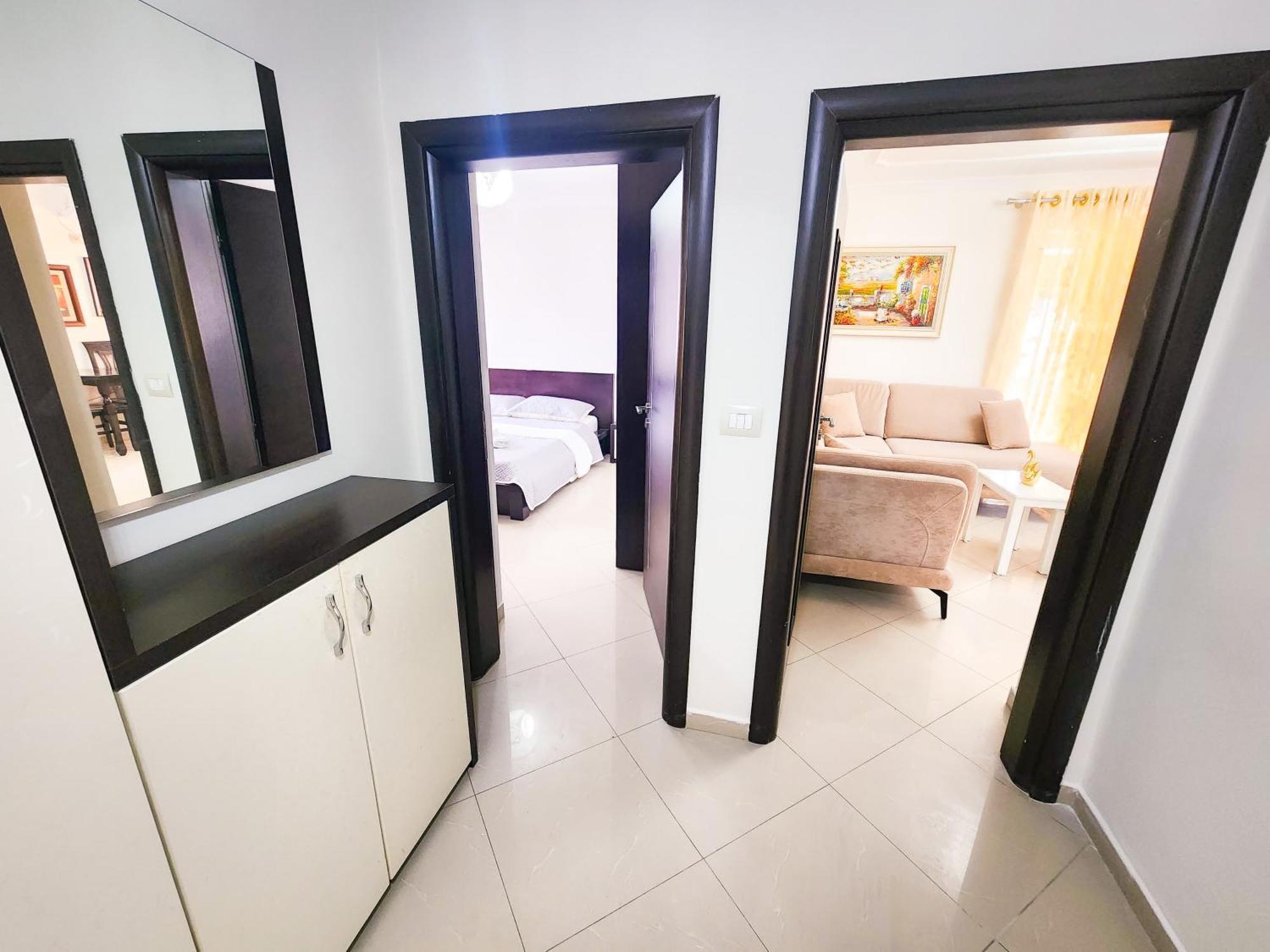 Apartment Sweet New Pazar Tirana Esterno foto
