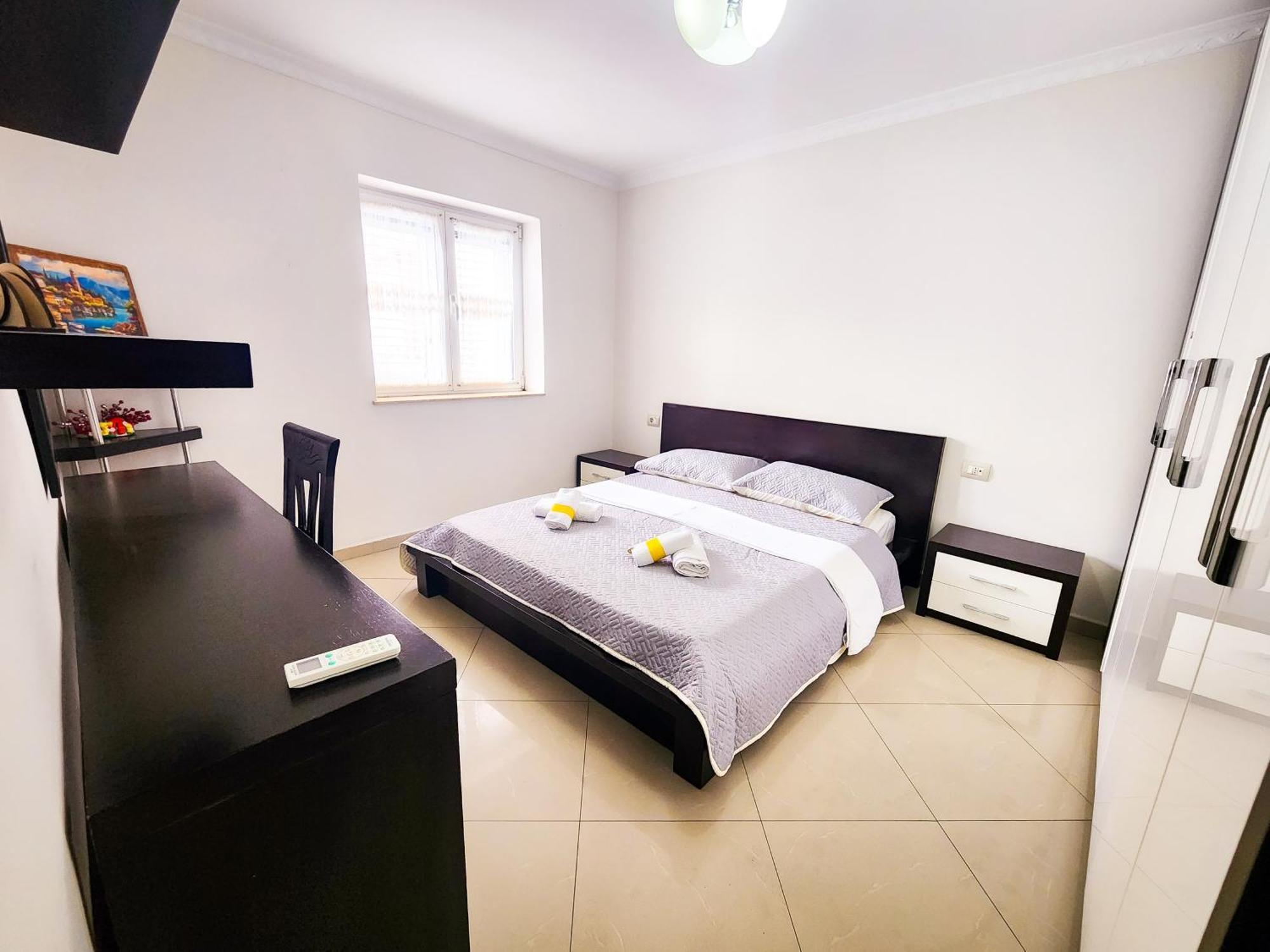 Apartment Sweet New Pazar Tirana Esterno foto